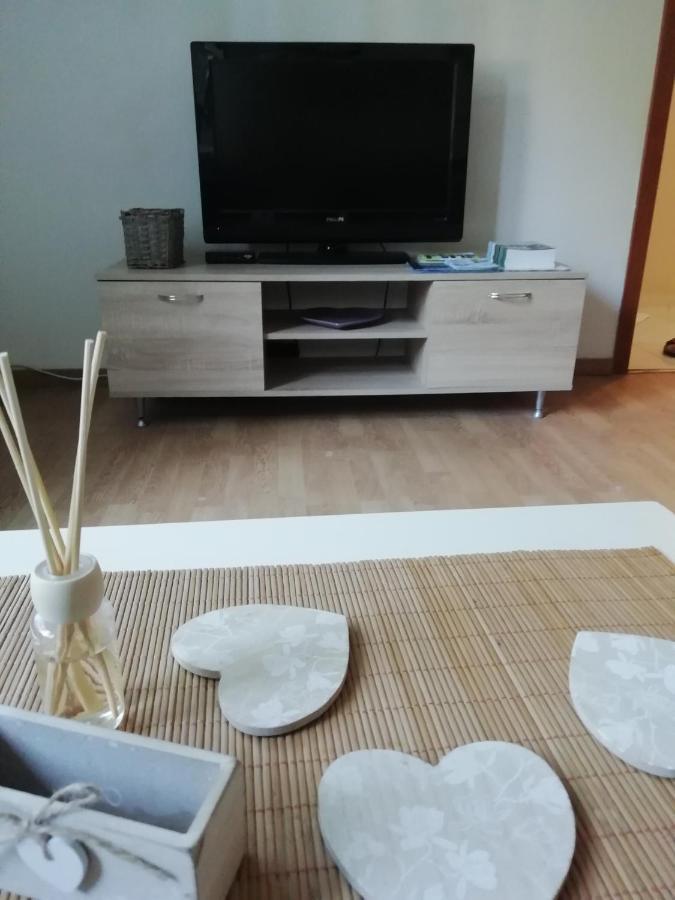 Sarmantni Apartman Malecka Zagreb Eksteriør billede